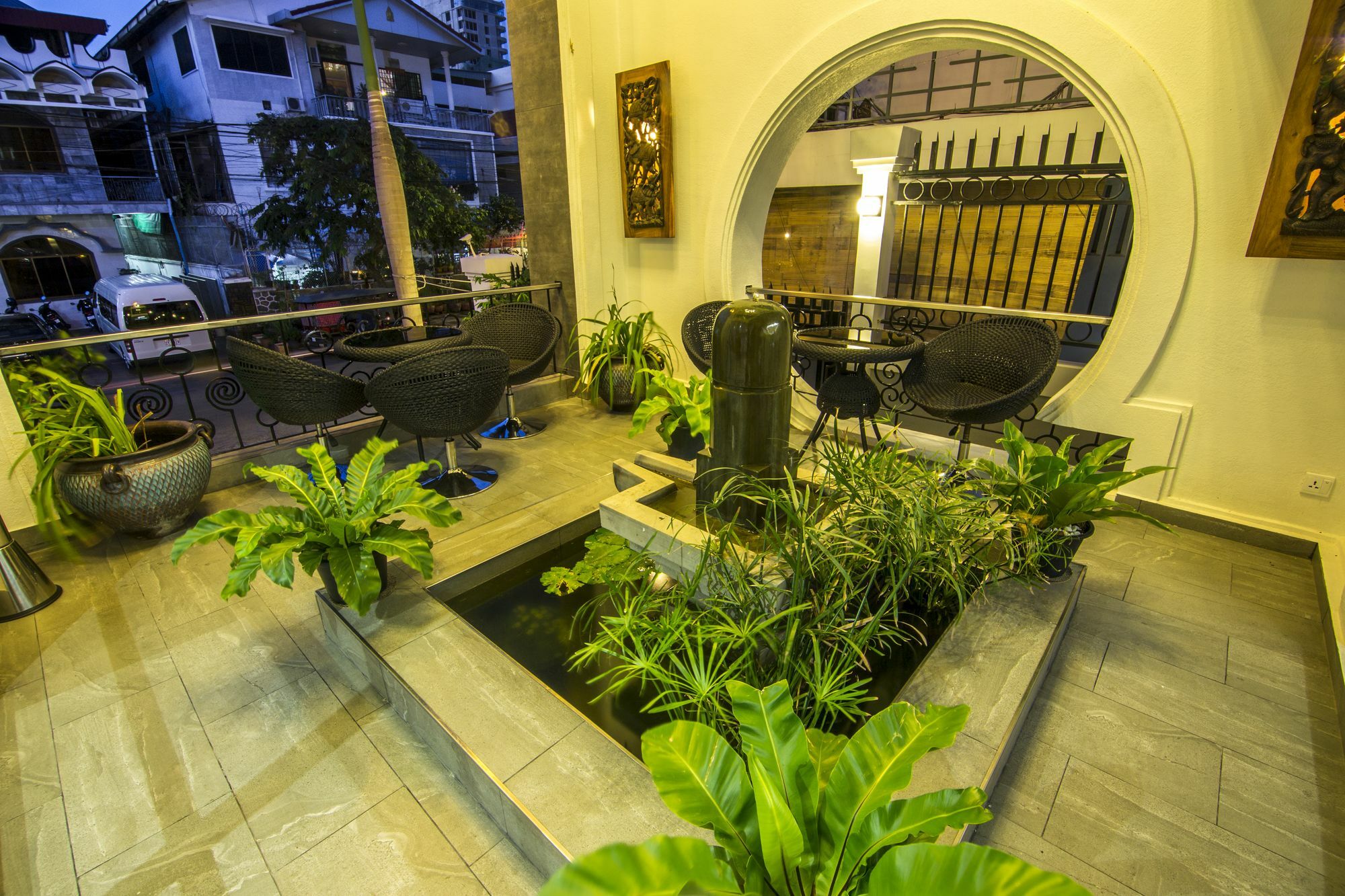 Kravan Hotel Phnom Penh Zewnętrze zdjęcie