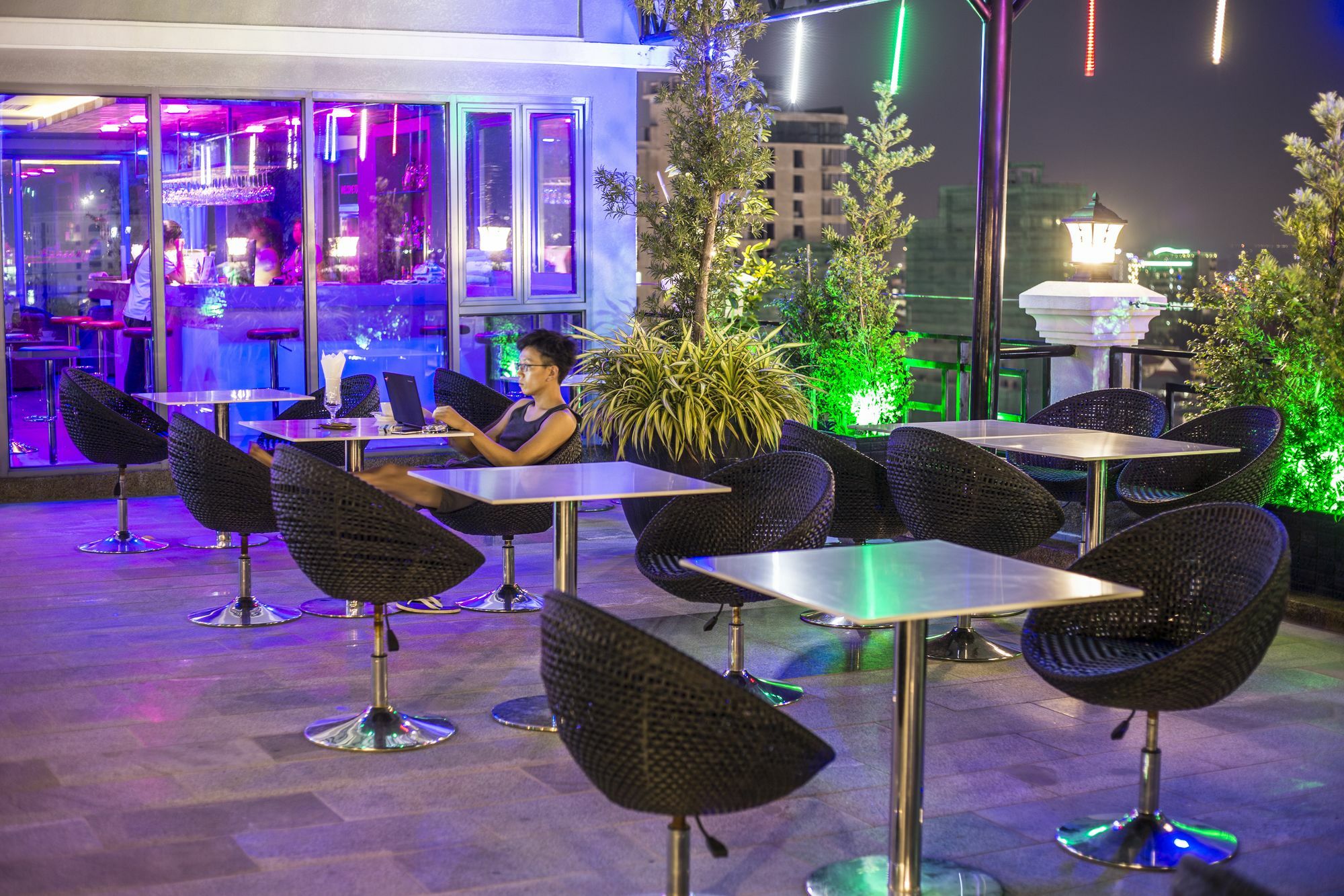 Kravan Hotel Phnom Penh Zewnętrze zdjęcie